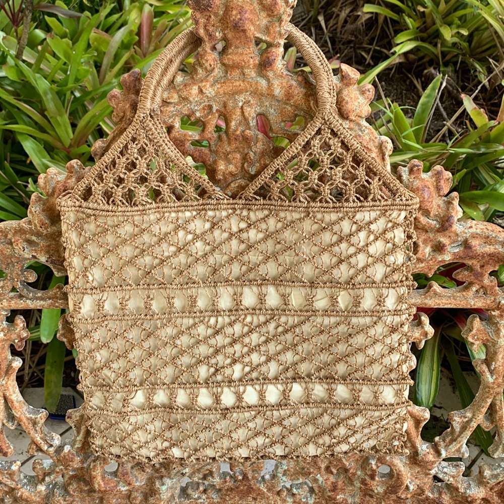 Vintage Crocheted Jute Handbag 🌺